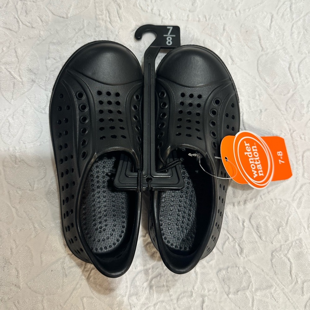 Wonder Nation Children’s Black Perforated Slip-Ons
